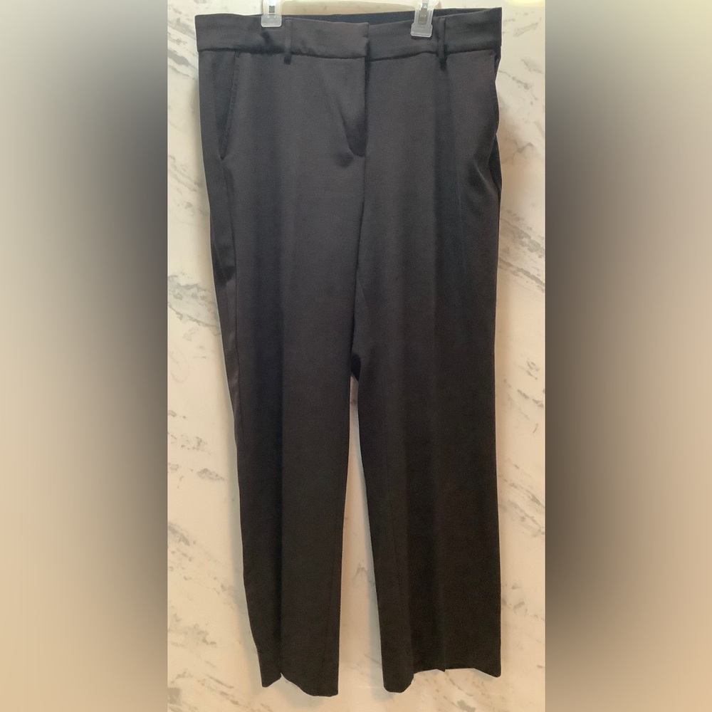 Briggs New York Women's Flat Front Pull On Pant with Slimming Solution, Size 12